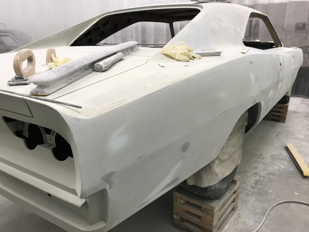 Assembly work of the Restomod 1968 Charger